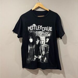 Motley Crue 2022 North American Tour Concert T-Shirt